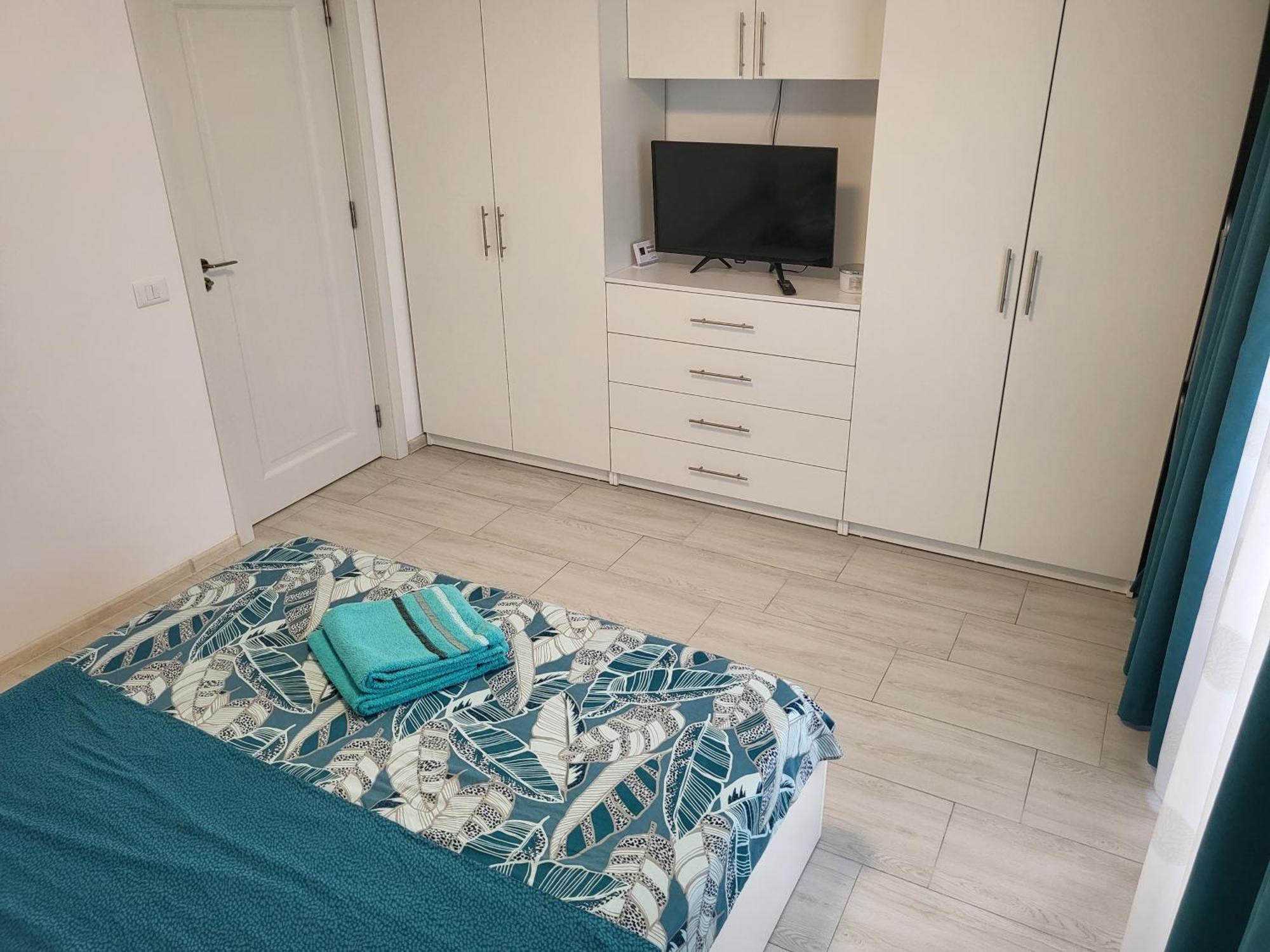 Apartament Alex, Dem Radulescu Ramnicu Valcea Ngoại thất bức ảnh