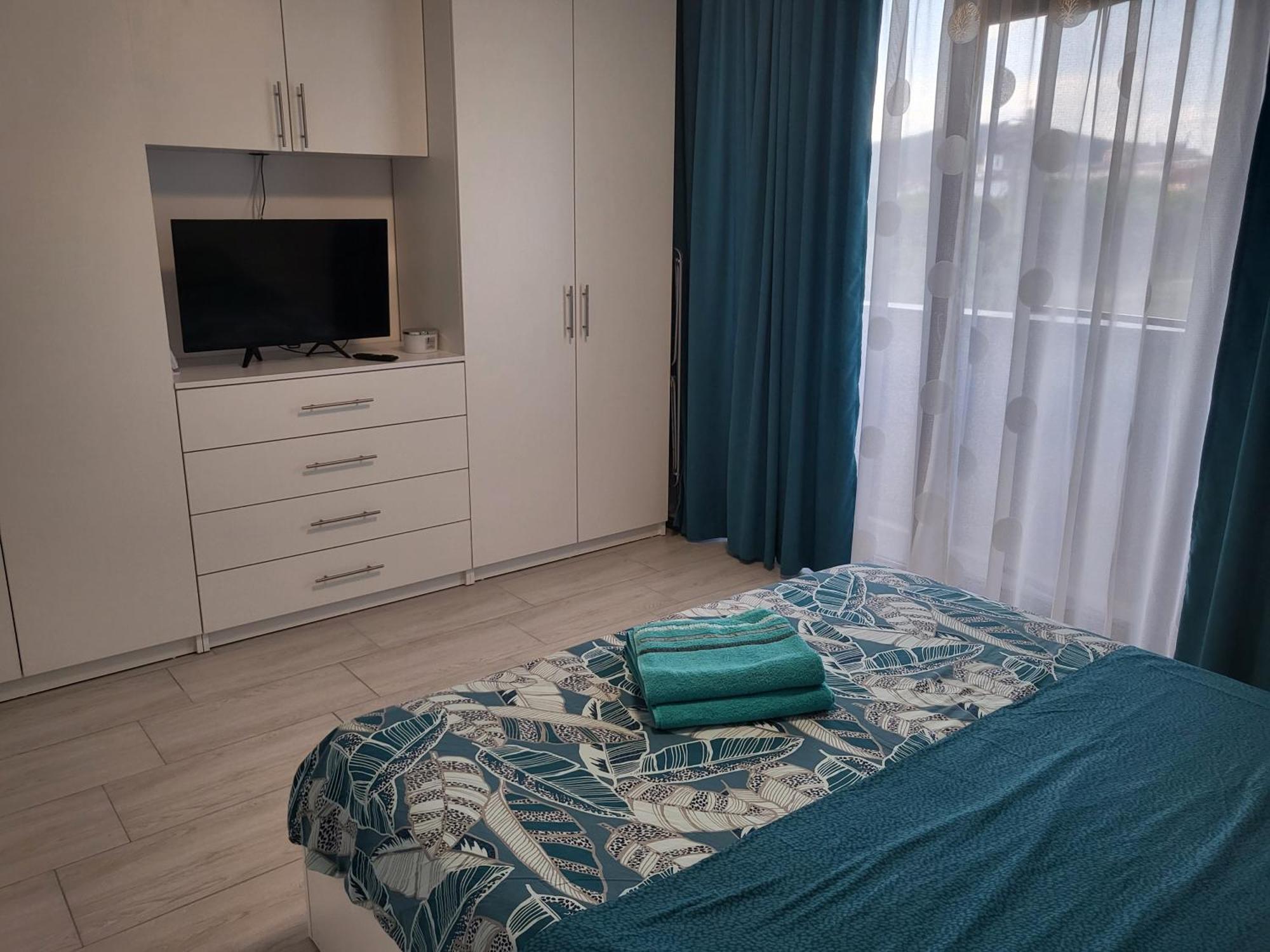 Apartament Alex, Dem Radulescu Ramnicu Valcea Ngoại thất bức ảnh